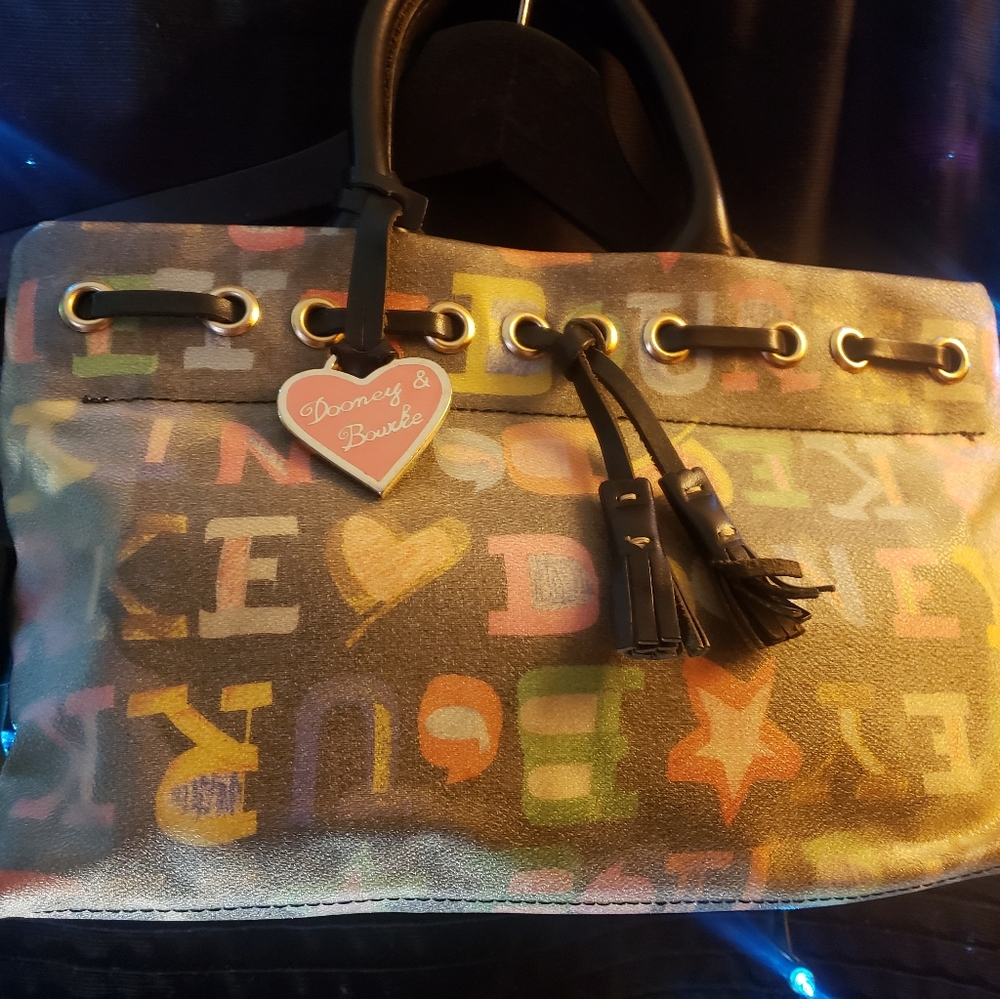 Clutch Dooney & Bourke bag